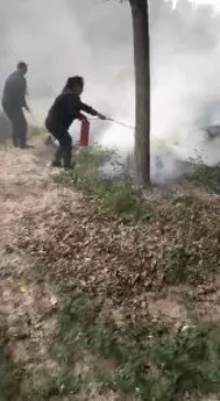 着火了，平原有这么一群人…这一幕太暖心！